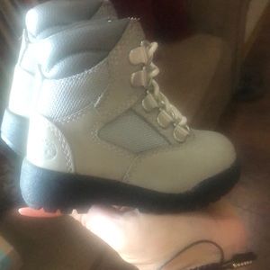 Toddler size 5 brand new !!